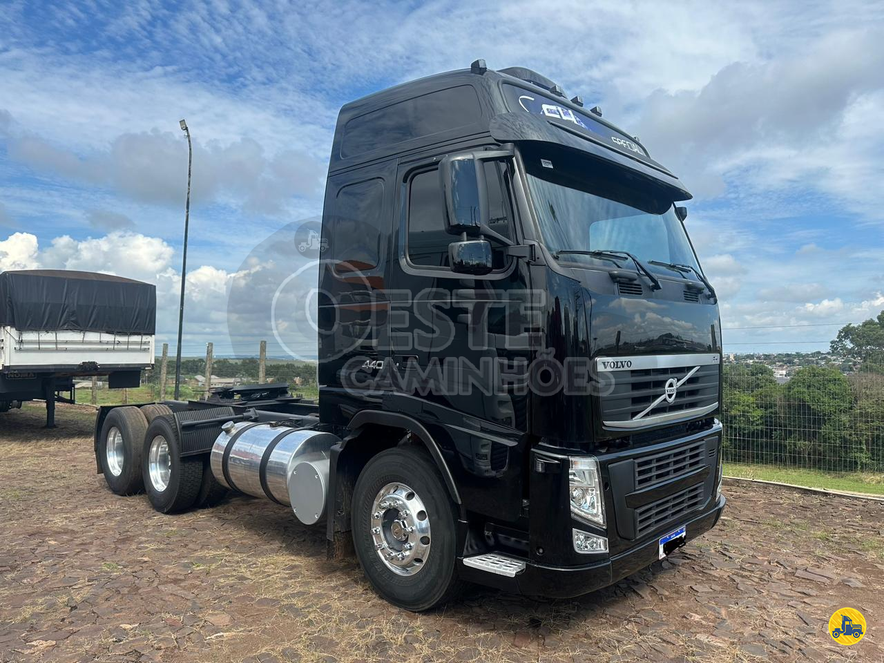 CAMINHAO VOLVO VOLVO FH 440 Cavalo Mecânico Truck 6x2 Oeste Caminhões CASCAVEL PARANÁ PR
